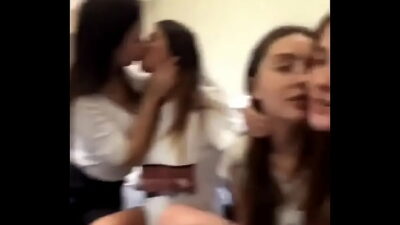 Cuatro lesbianas