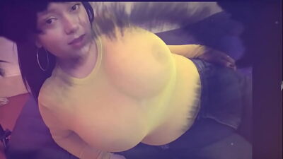 Las tetas más grandes del mundo