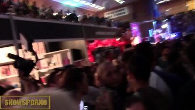 Porno centro comercial
