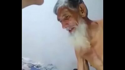 Viejo con joven gay