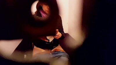 Spy asianChibolos cagando