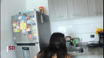 Hermanastra en español