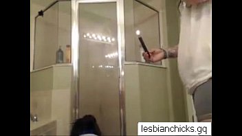STRAPON LESBIANA
