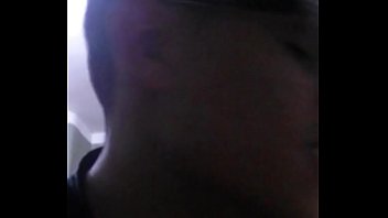 Calientes con beso de lengua
