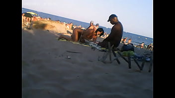 Beach nud