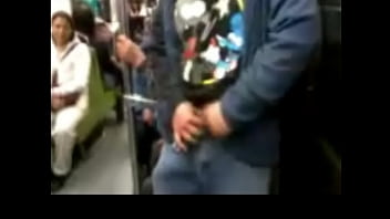 Manoseada en bus follada en el estacionamiento