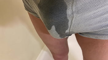 Se orina en la ropa