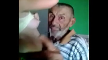 Mujer adulta folla hombre joven
