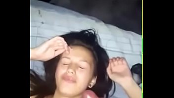 Novinha hottie chupó la polla y la tomó en la vagina